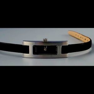 Vintage Gucci 3900L Quartz Petite Watch